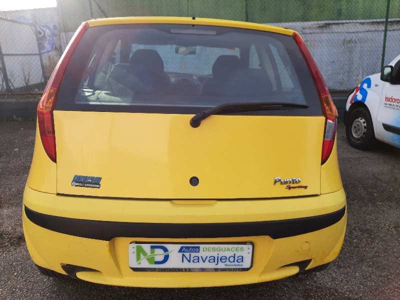 fiat punto berlina (188) del año 2001
