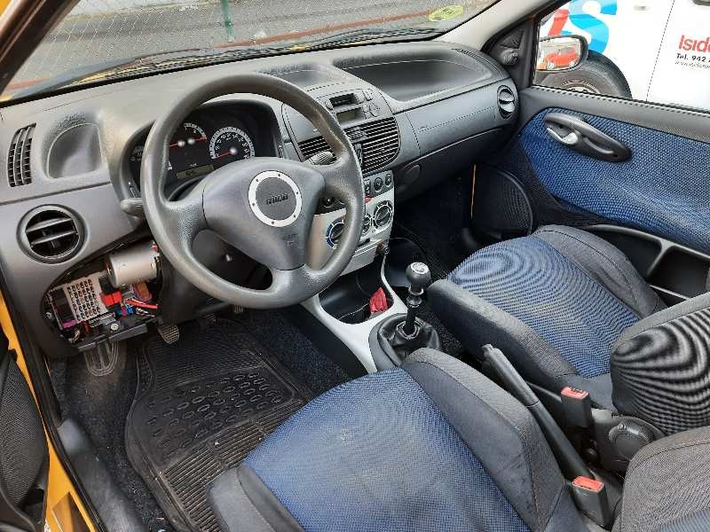 fiat punto berlina (188) del año 2001