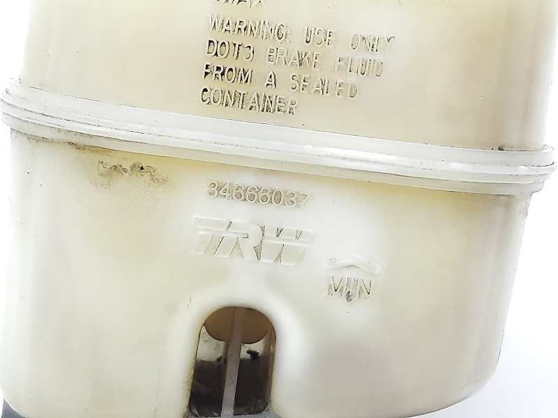 Recambio de bomba freno para jeep cherokee (kj) 2.5 crd sport referencia OEM IAM 34666037  