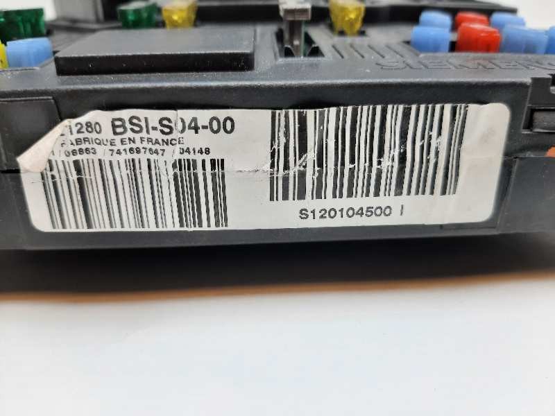 Recambio de caja reles / fusibles para peugeot 407 sr confort referencia OEM IAM S120104500  