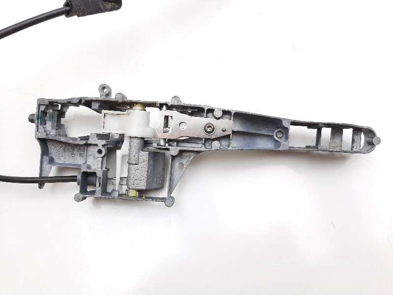 Recambio de cerradura puerta delantera derecha para citroen c4 sedan collection referencia OEM IAM 96834159 9643531 1199D4