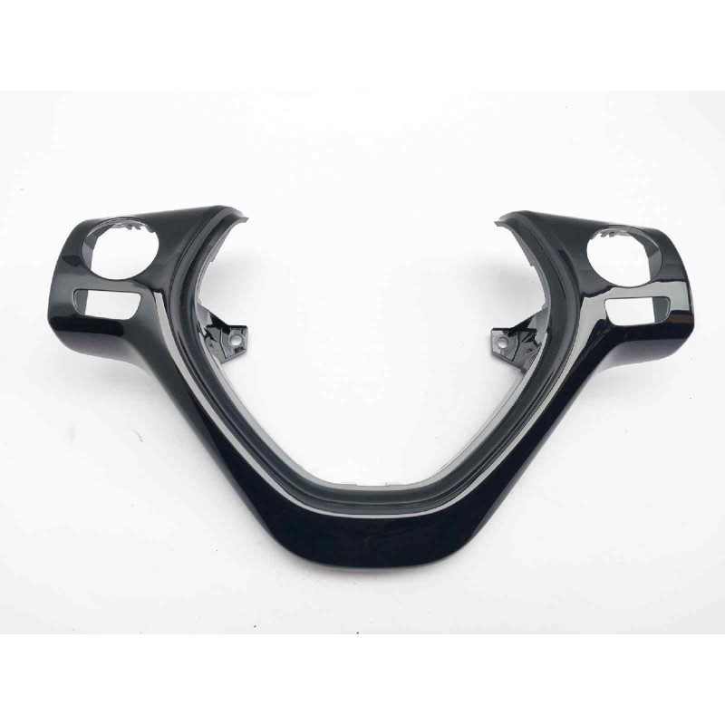 Recambio de volante para peugeot 108 1.0 referencia OEM IAM B0009825XU  