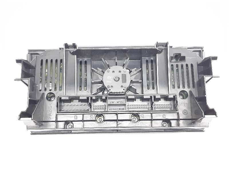 Recambio de mando calefaccion / aire acondicionado para audi q3 (8ug) sport referencia OEM IAM 8U0820043F  