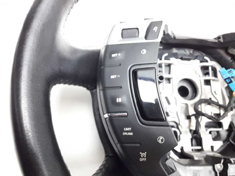 Recambio de volante para citroen c5 berlina premier referencia OEM IAM 96829213ZD  