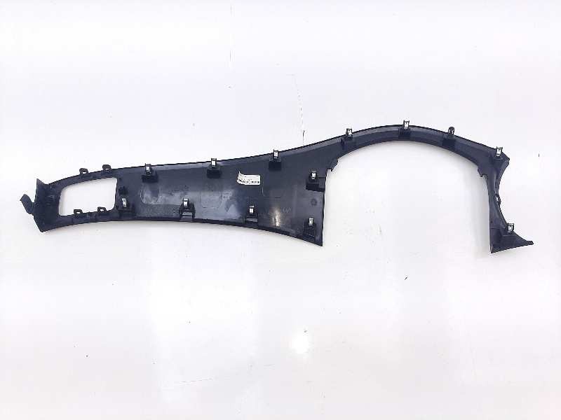 Recambio de molduras delanteras para nissan pulsar (c13) tekna referencia OEM IAM 684113ZL1B  