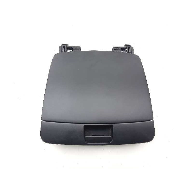 Recambio de guantera para hyundai i30 comfort referencia OEM IAM 847702L000 845502L200WK 