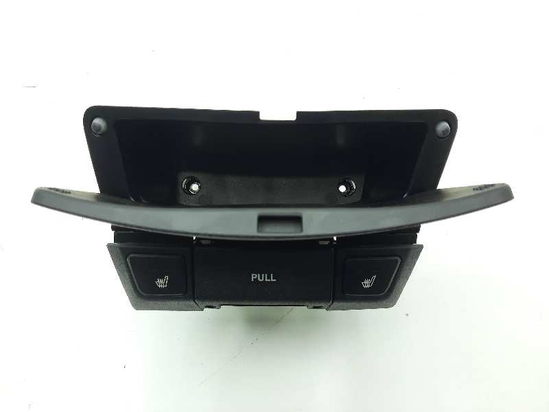 Recambio de guantera para hyundai i30 comfort referencia OEM IAM 847802L200 845502L200WK 933402L000WK