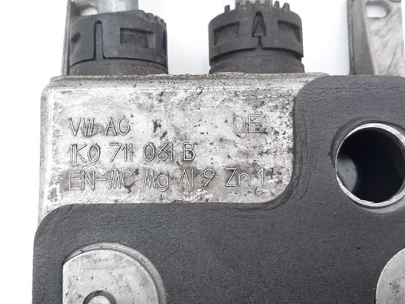 Recambio de palanca cambio para audi q3 (8ug) sport referencia OEM IAM 5N0711049T  