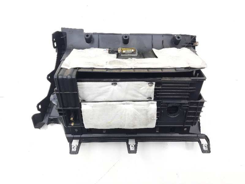 Recambio de guantera para hyundai i30 comfort referencia OEM IAM 845412L000 845402L020WK 