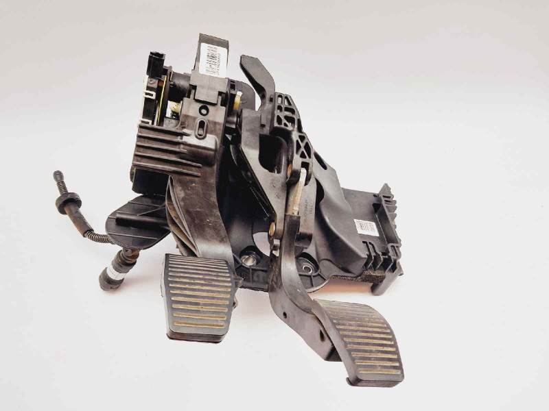 Recambio de pedal embrague para fiat tipo ii 356 berlina referencia OEM IAM 2583561045  