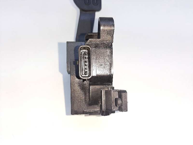 Recambio de potenciometro pedal para nissan pulsar (c13) tekna referencia OEM IAM 180023RA0B  