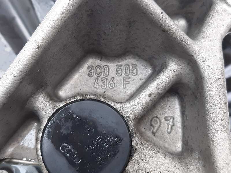 Recambio de mangueta trasera derecha para audi q3 (8ug) sport referencia OEM IAM 3C0505436F  