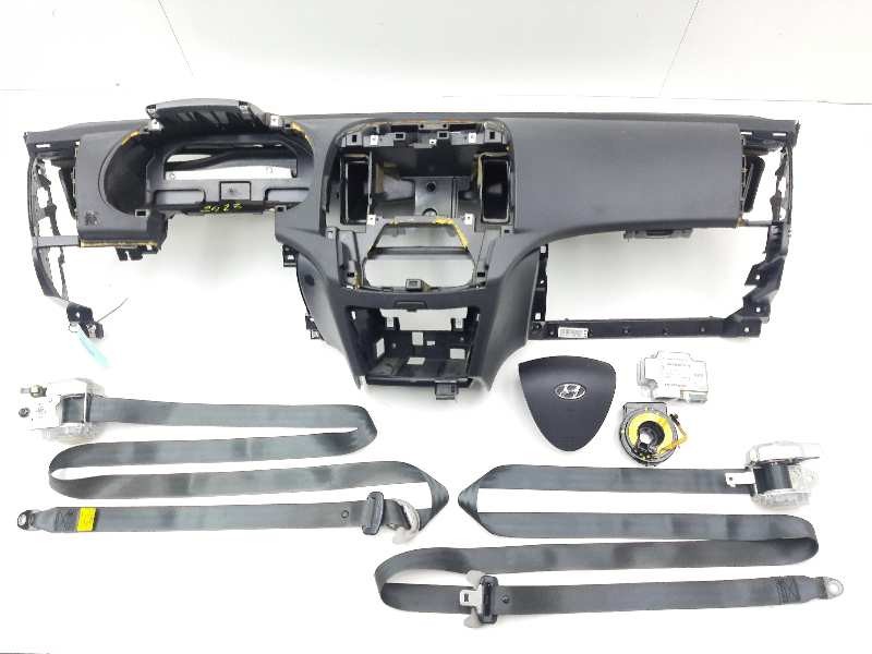 Recambio de kit airbag para hyundai i30 comfort referencia OEM IAM 847112H000  