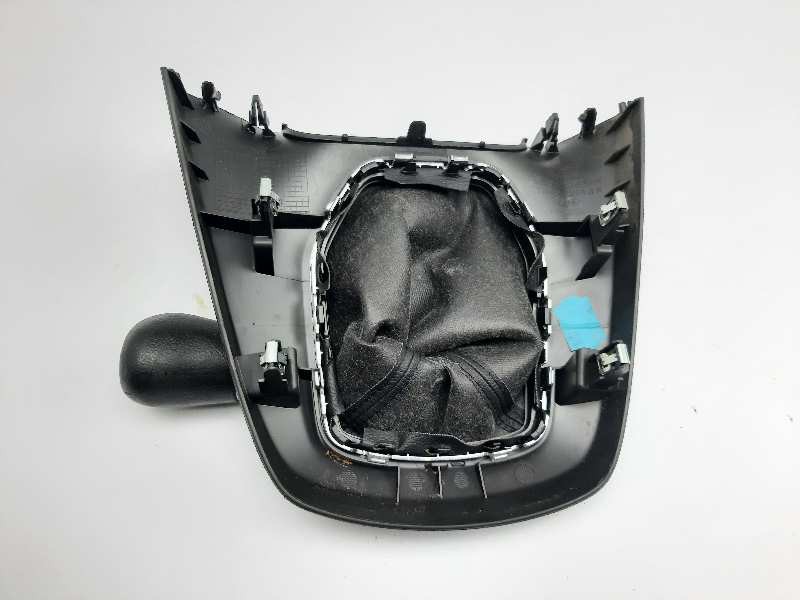 Recambio de guarnecidos palanca cambio para ford fiesta (ccn) ambiente referencia OEM IAM C1BBA044H83A  