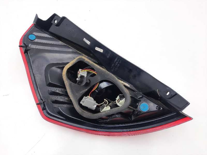 Recambio de piloto trasero derecho para ford fiesta (ccn) ambiente referencia OEM IAM C1BB13404A  