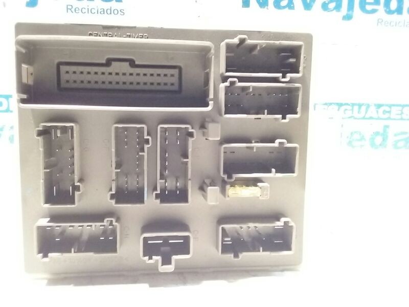 Recambio de caja reles / fusibles para ford focus berlina (cak) trend referencia OEM IAM   