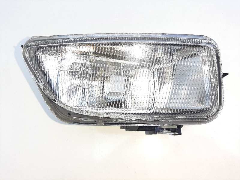 Recambio de faro antiniebla derecho para citroen saxo 1.6 vts referencia OEM IAM 13222572 6205N6 