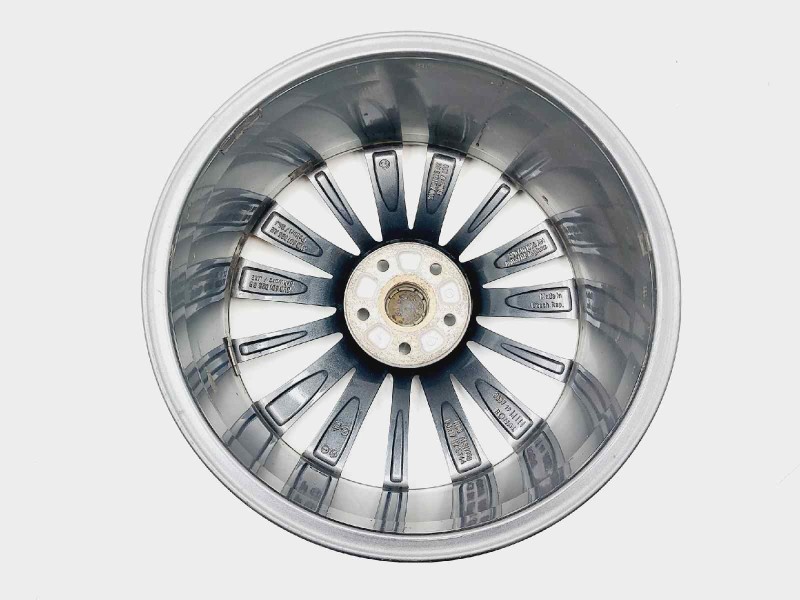 Recambio de llanta para skoda superb (3v3) style referencia OEM IAM 3V0601025BB  