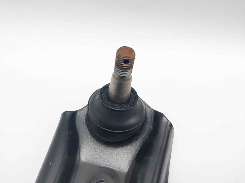 Recambio de brazo suspension inferior delantero izquierdo para peugeot 108 1.0 referencia OEM IAM B000770280  