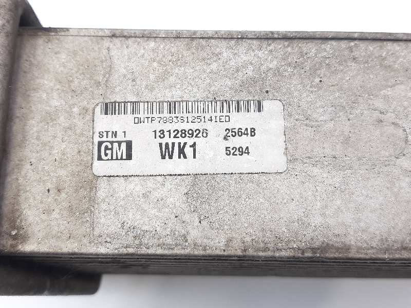 Recambio de intercooler para opel astra h berlina sport referencia OEM IAM 13128926  
