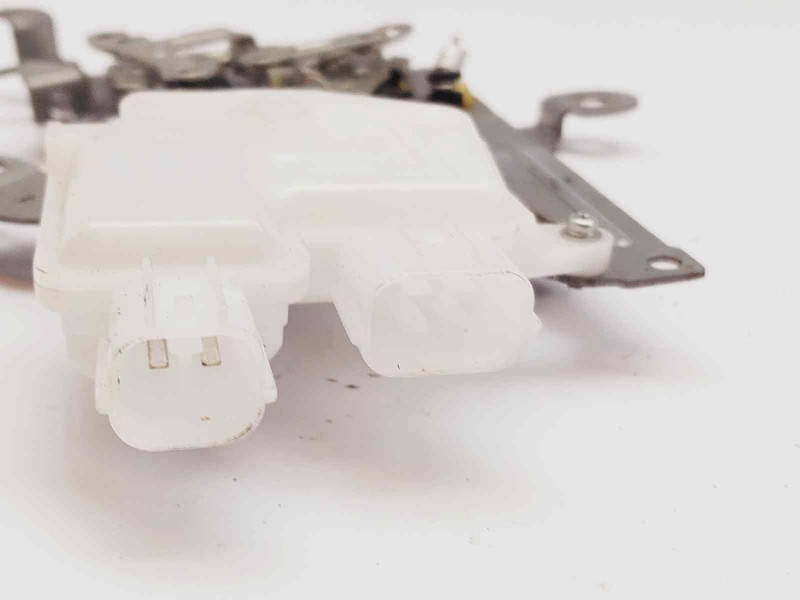 Recambio de cerradura puerta trasera izquierda para mazda 5 berl. (cr) referencia OEM IAM BP4P73310C ELECTRICA 