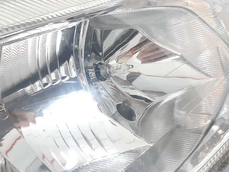 Recambio de faro derecho para opel zafira a club referencia OEM IAM 1216276 4421122R 11536502