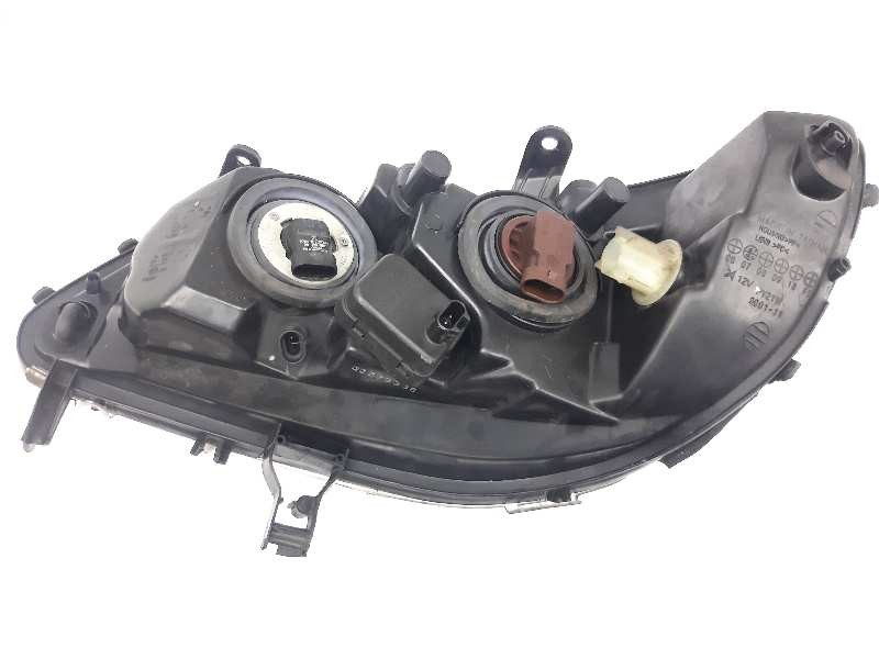 Recambio de faro derecho para opel zafira a club referencia OEM IAM 1216276 4421122R 11536502