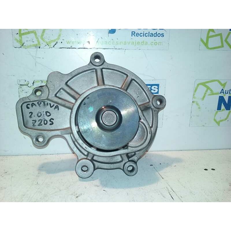 Recambio de bomba agua para chevrolet captiva 2.0 diesel cat referencia OEM IAM   