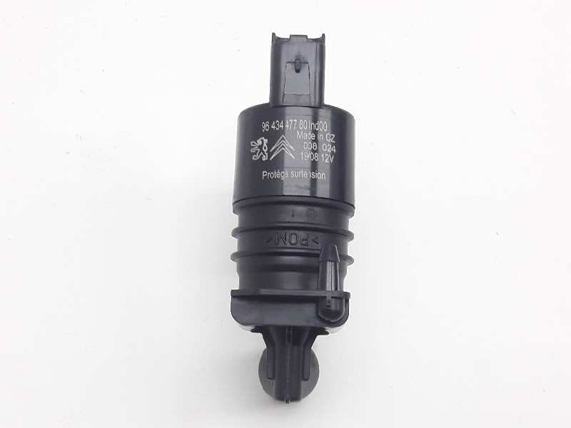 Recambio de bomba limpia para citroen c5 berlina premier referencia OEM IAM 9643447780  