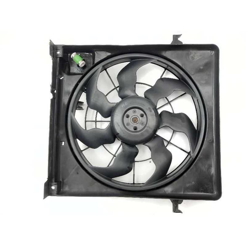 Recambio de electroventilador para hyundai i30 comfort referencia OEM IAM 253802H600  