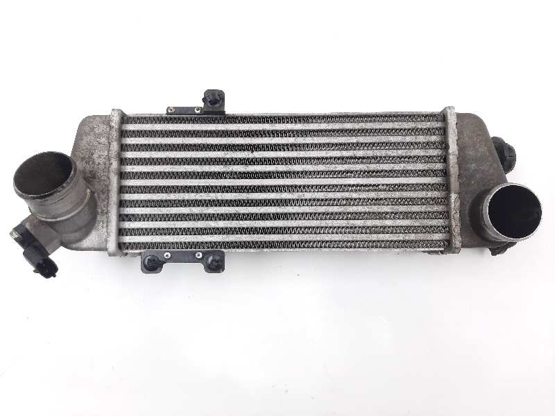 Recambio de intercooler para hyundai i30 comfort referencia OEM IAM 282702A62X  