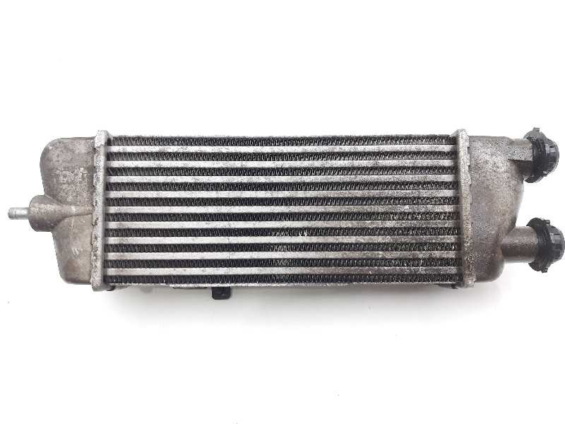 Recambio de intercooler para hyundai i30 comfort referencia OEM IAM 282702A62X  