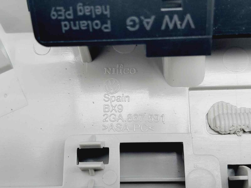 Recambio de luz interior para volkswagen t-roc edition referencia OEM IAM 2GA867591  