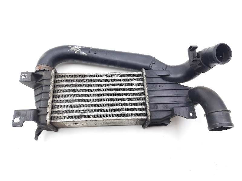 Recambio de intercooler para opel astra h berlina sport referencia OEM IAM 13128926  