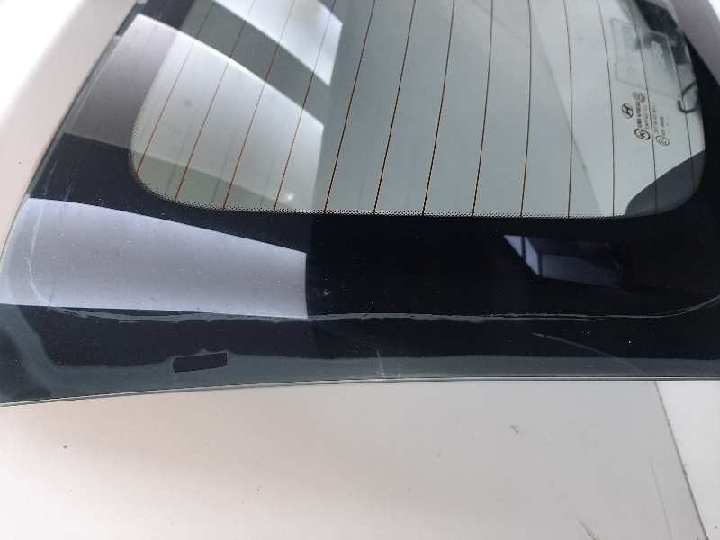 Recambio de porton trasero para hyundai i30 comfort referencia OEM IAM 737002L010  