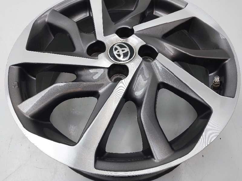 Recambio de llanta para toyota yaris hybrid referencia OEM IAM 426110DG80  