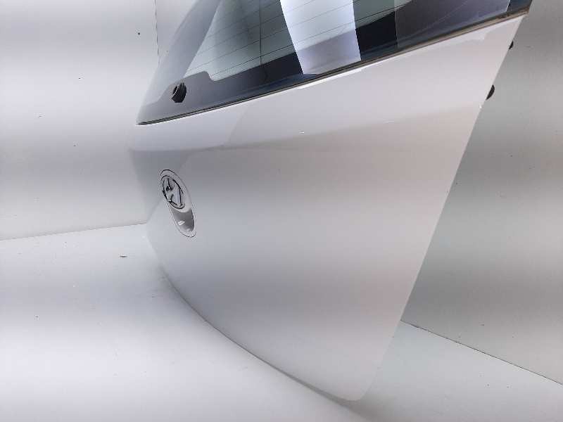 Recambio de porton trasero para hyundai i30 comfort referencia OEM IAM 737002L010  