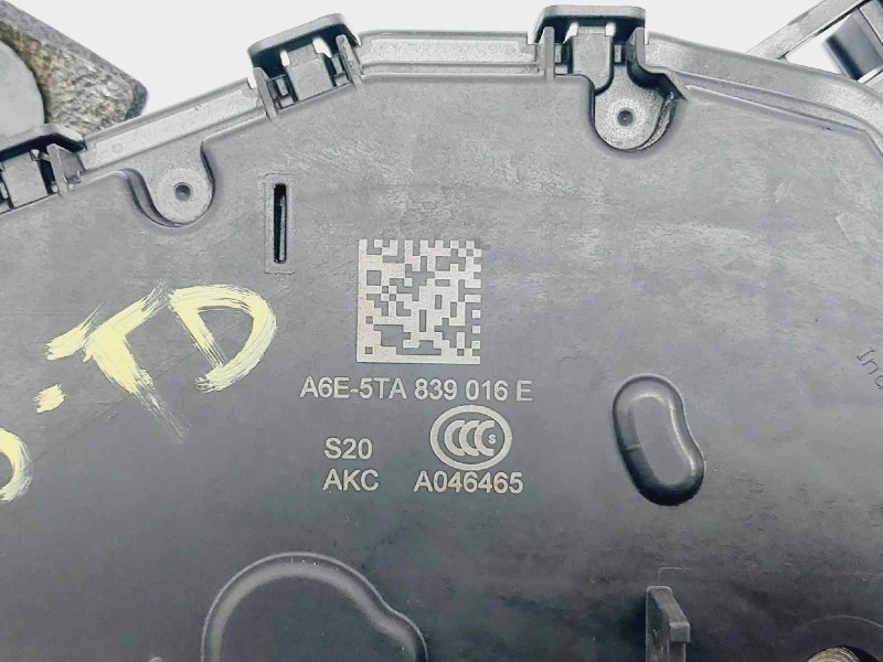 Recambio de cerradura puerta trasera derecha para volkswagen t-roc edition referencia OEM IAM 5TA839016E  