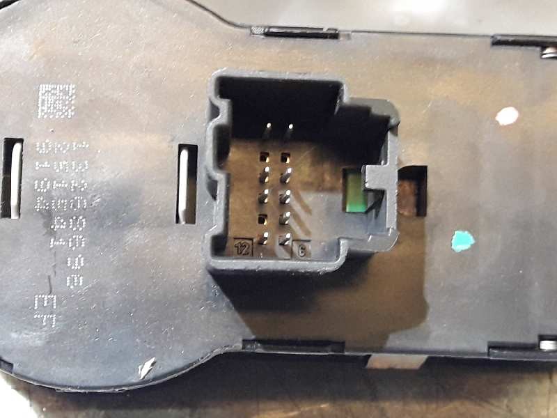 Recambio de mando luces para opel insignia berlina referencia OEM IAM 13268696  