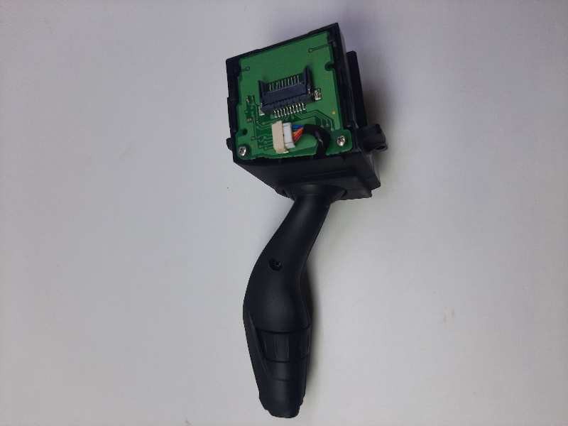 Recambio de mando limpia para ford grand c-max titanium referencia OEM IAM AVGT17A553AE  