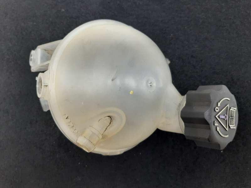Recambio de deposito expansion para peugeot 308 confort referencia OEM IAM  1323AH 