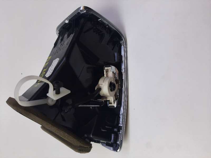 Recambio de rejilla aireadora para ford grand c-max titanium referencia OEM IAM 0764000  