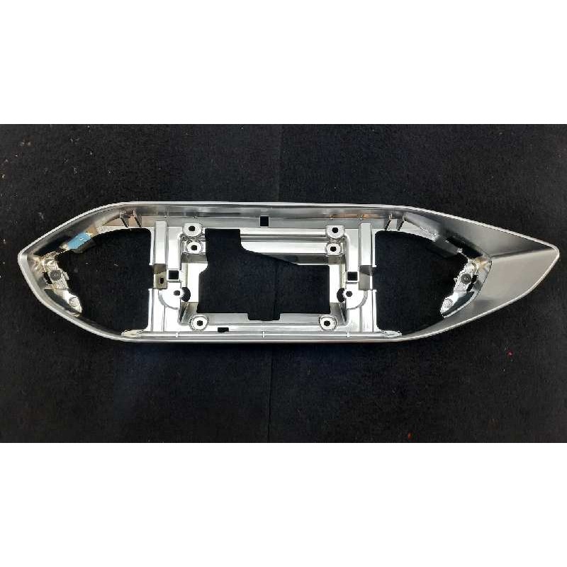 Recambio de moldura para peugeot 308 allure referencia OEM IAM 98075499VV  