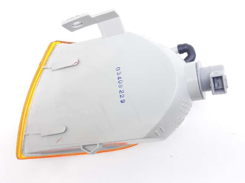 Recambio de piloto delantero derecho para volkswagen polo berlina (6n1) referencia OEM IAM 14913822 6N0953042B 