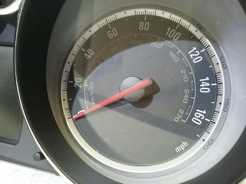 Recambio de cuadro instrumentos para opel insignia berlina selective referencia OEM IAM 365903926 20980569 