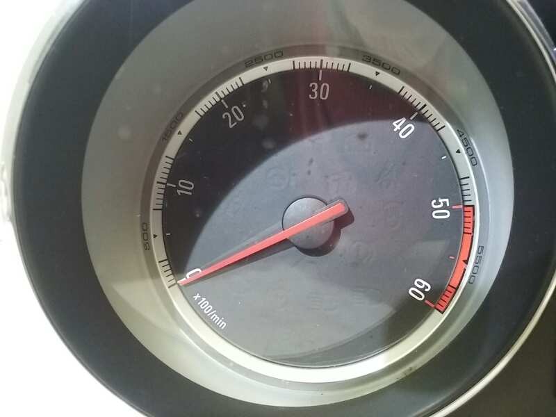 Recambio de cuadro instrumentos para opel insignia berlina selective referencia OEM IAM 365903926 20980569 