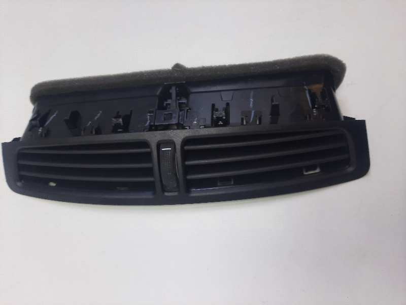 Recambio de rejilla aireadora para ford grand c-max titanium referencia OEM IAM 07468000 07468001 