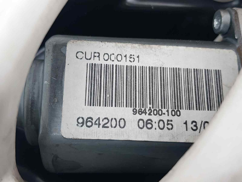 Recambio de elevalunas delantero izquierdo para land rover discovery v6 td se referencia OEM IAM 994730 CUR000151 