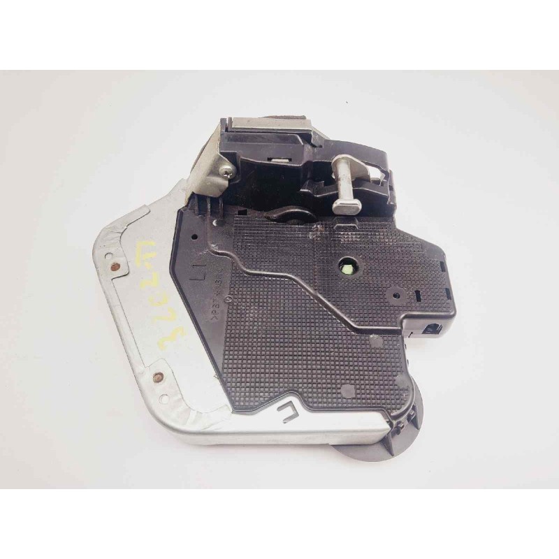 Recambio de cerradura puerta trasera izquierda para lexus rx 400h referencia OEM IAM 6906060071  