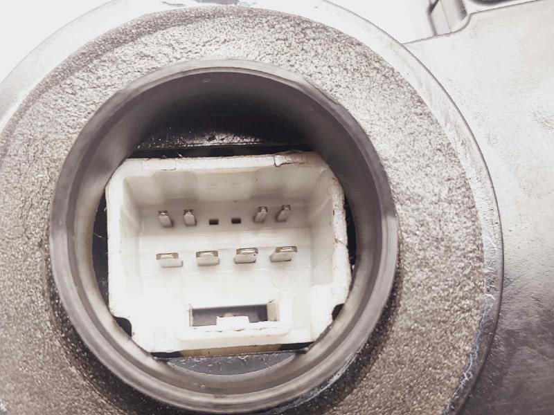 Recambio de cerradura puerta trasera izquierda para lexus rx 400h referencia OEM IAM 6906060071  